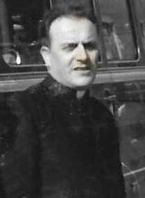 I RESTI MORTALI DI MONS. DUILIO MAGNANI SEPOLTI NEL CIMITERO DEL CAPOLUOGO