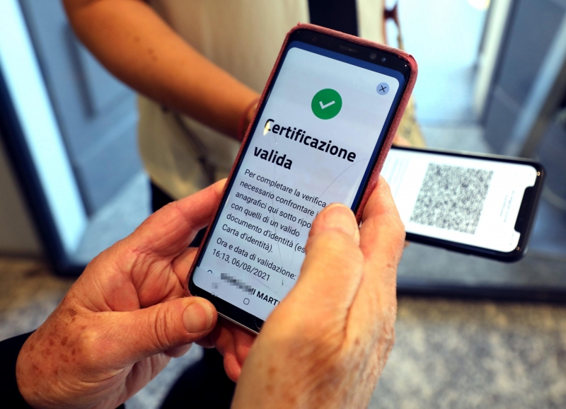 Obbligo vaccinale over 50: calendario delle nuove regole